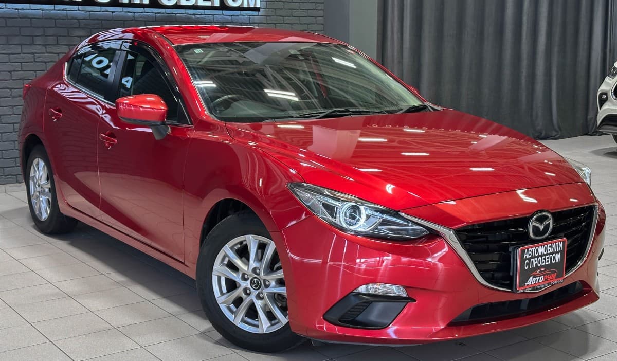 Mazda Axela - 5